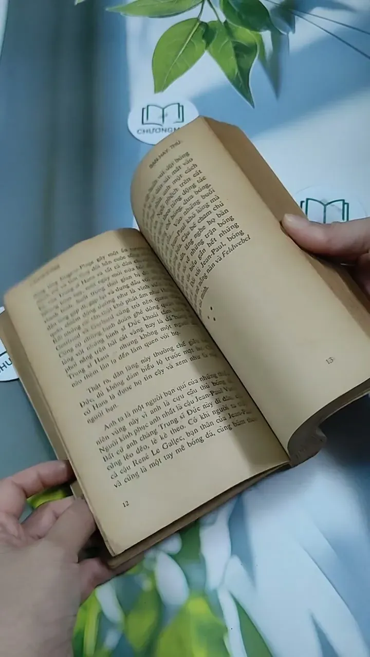 Bạn Hay Thù - John R. Tunis 713880