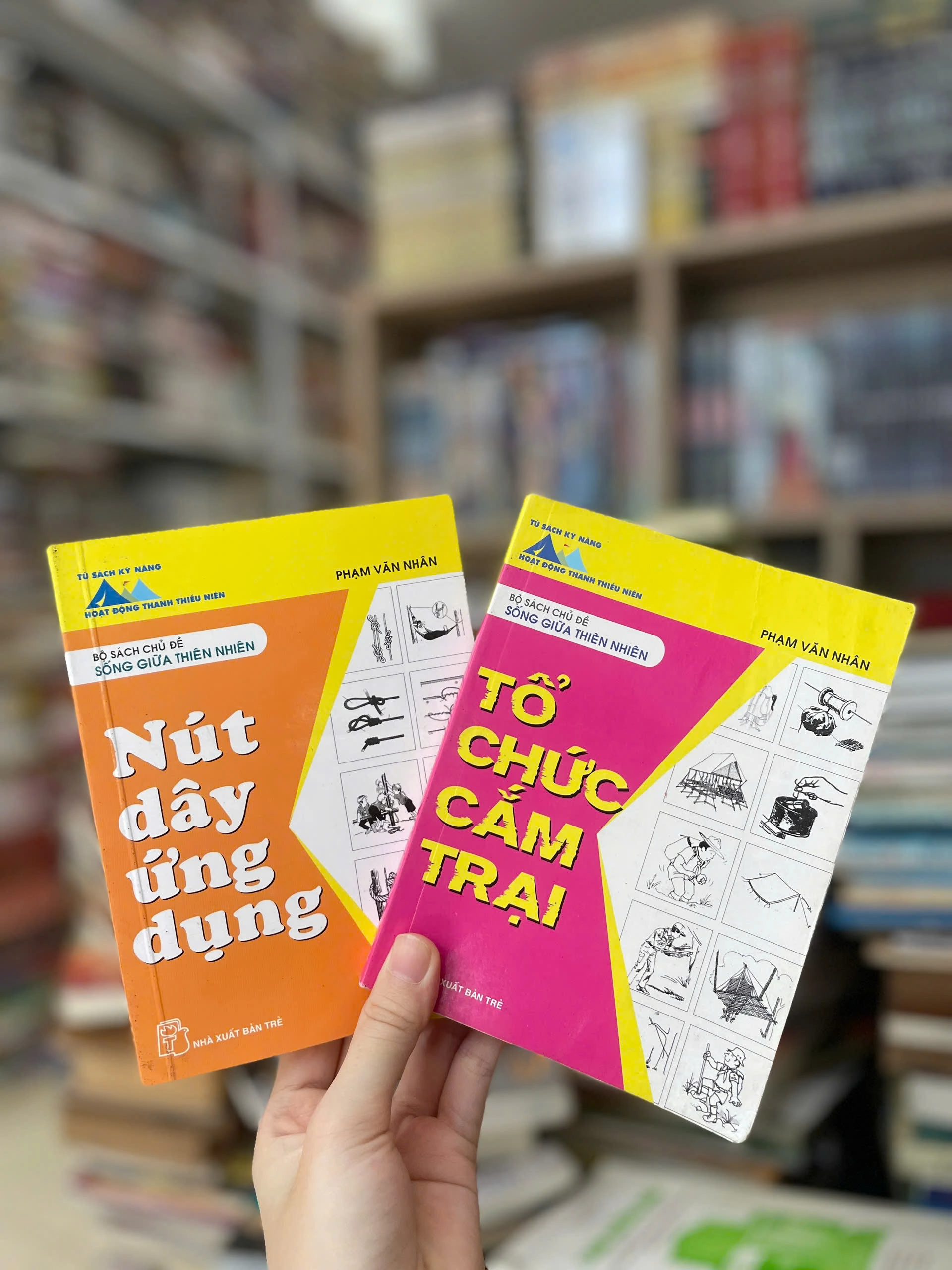 (Bộ Sách Chủ Đề- Sống Giữa Thiên Nhiên) - Tổ Chức Cắm Trại + Nút Dây Ứng Dụng by  - Sách Book Cover - Ngọc Hiển Books