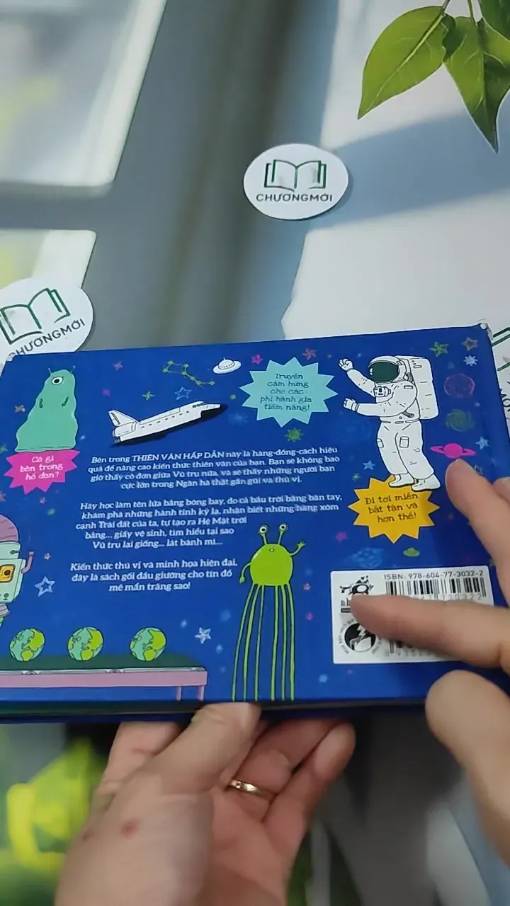 Thiên Văn Hấp Dẫn - Malcolm Croft 727312