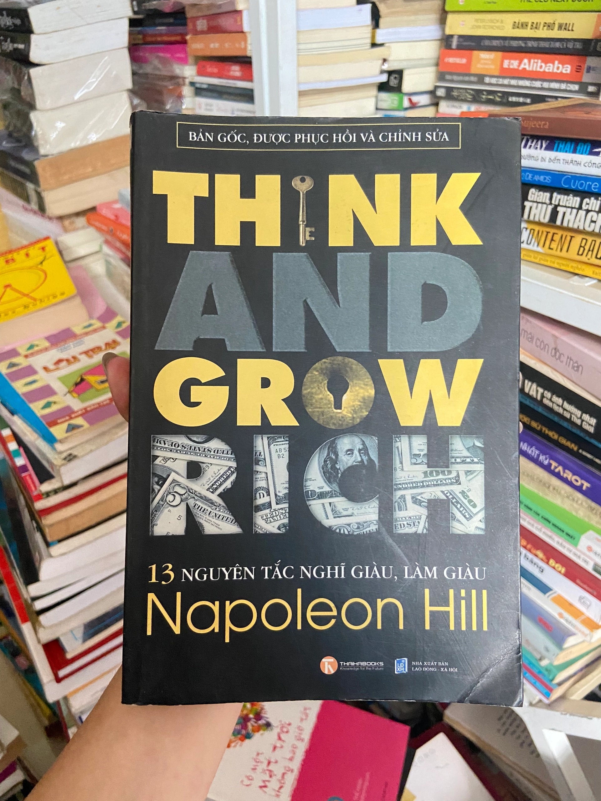 13 Nguyên Tắc Nghĩ Giàu Làm Giàu - Think And Grow Rich by Napoleon Hill - Sách Book Cover - Ngọc Hiển Books