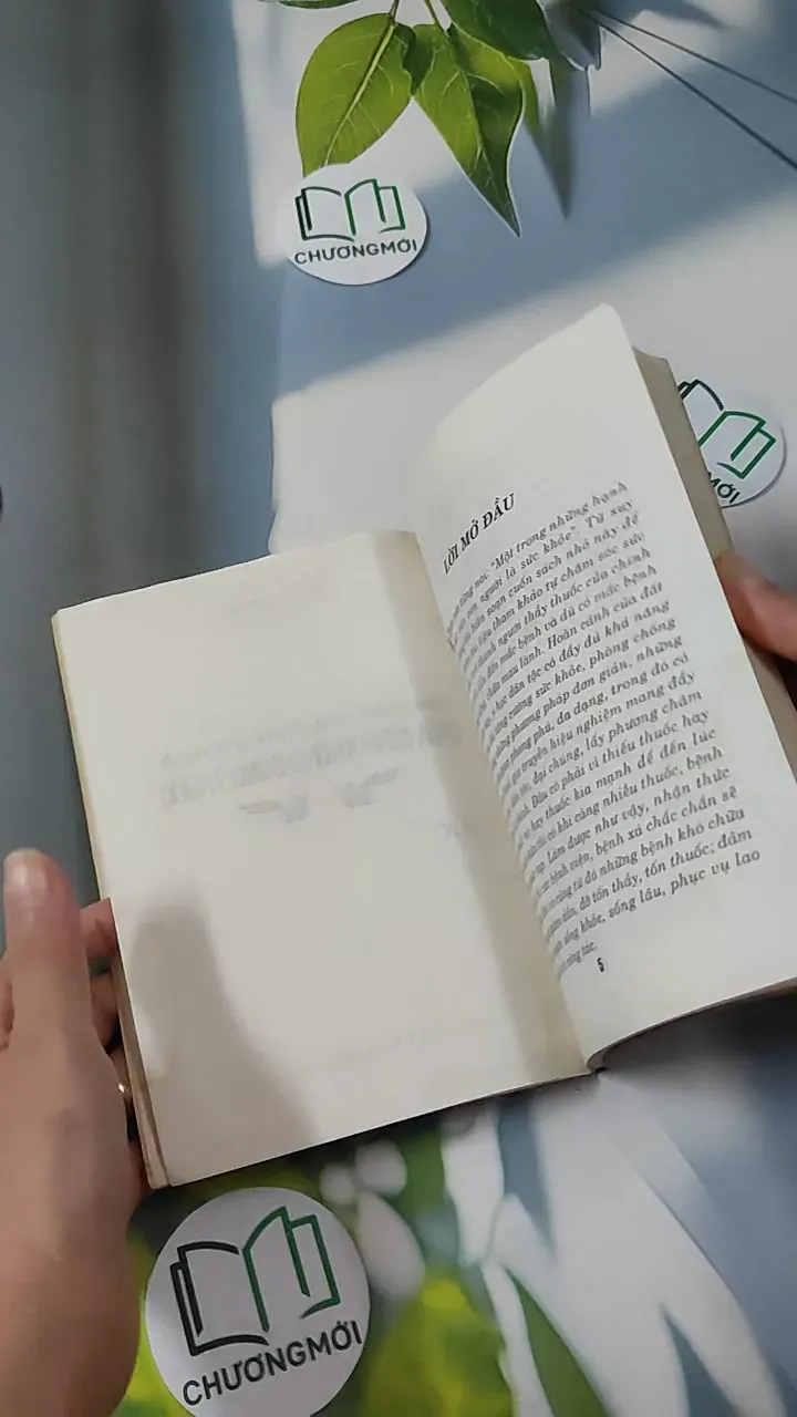 Cẩm Nang Thầy Thuốc Gia Đình: Chữa Bệnh Không Dùng Thuốc - Lê Minh 780842