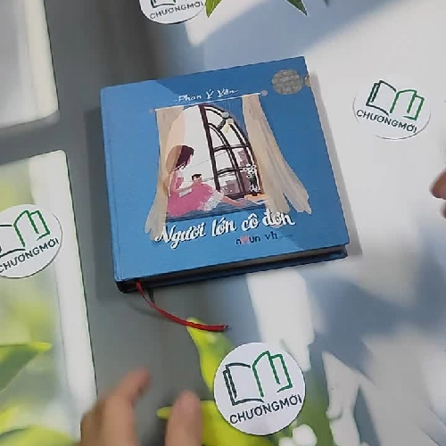 Người Lớn Cô Đơn - Phan Ý Yên