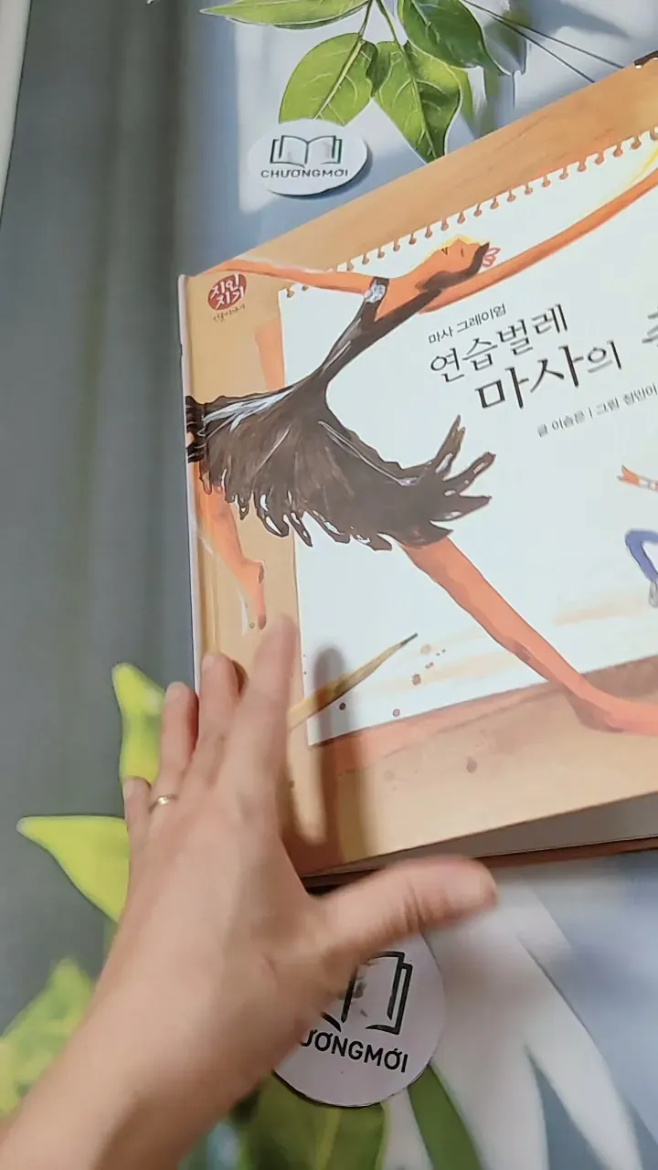 [Tặng nẹp góc] Truyện thiếu nhi Hàn Quốc: Danh nhân 47 -  지인지기 인물 이야기: 마사 그레이엄 732002