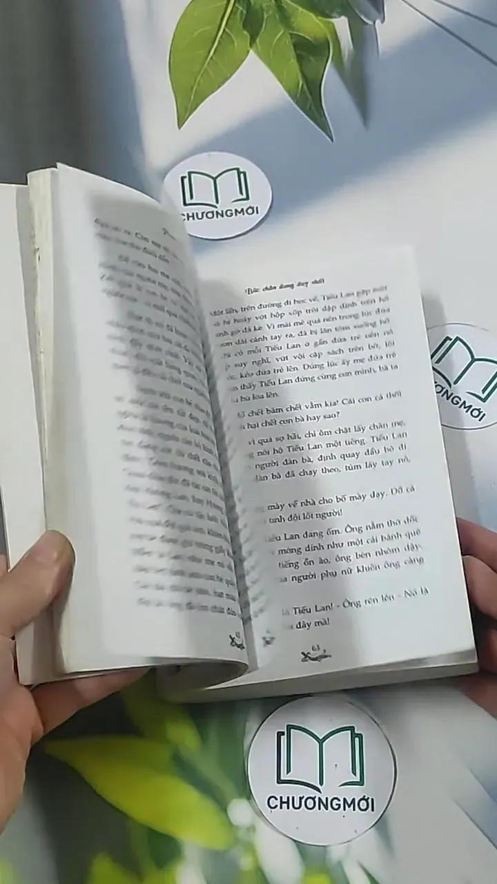 Váy ướt quấn vào bắp chân 694973