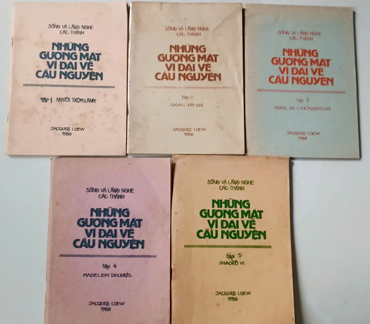 Những gương mặt vĩ đại về cầu nguyện 🌻 by  - Sách Book Cover - Ngọc Hiển Books