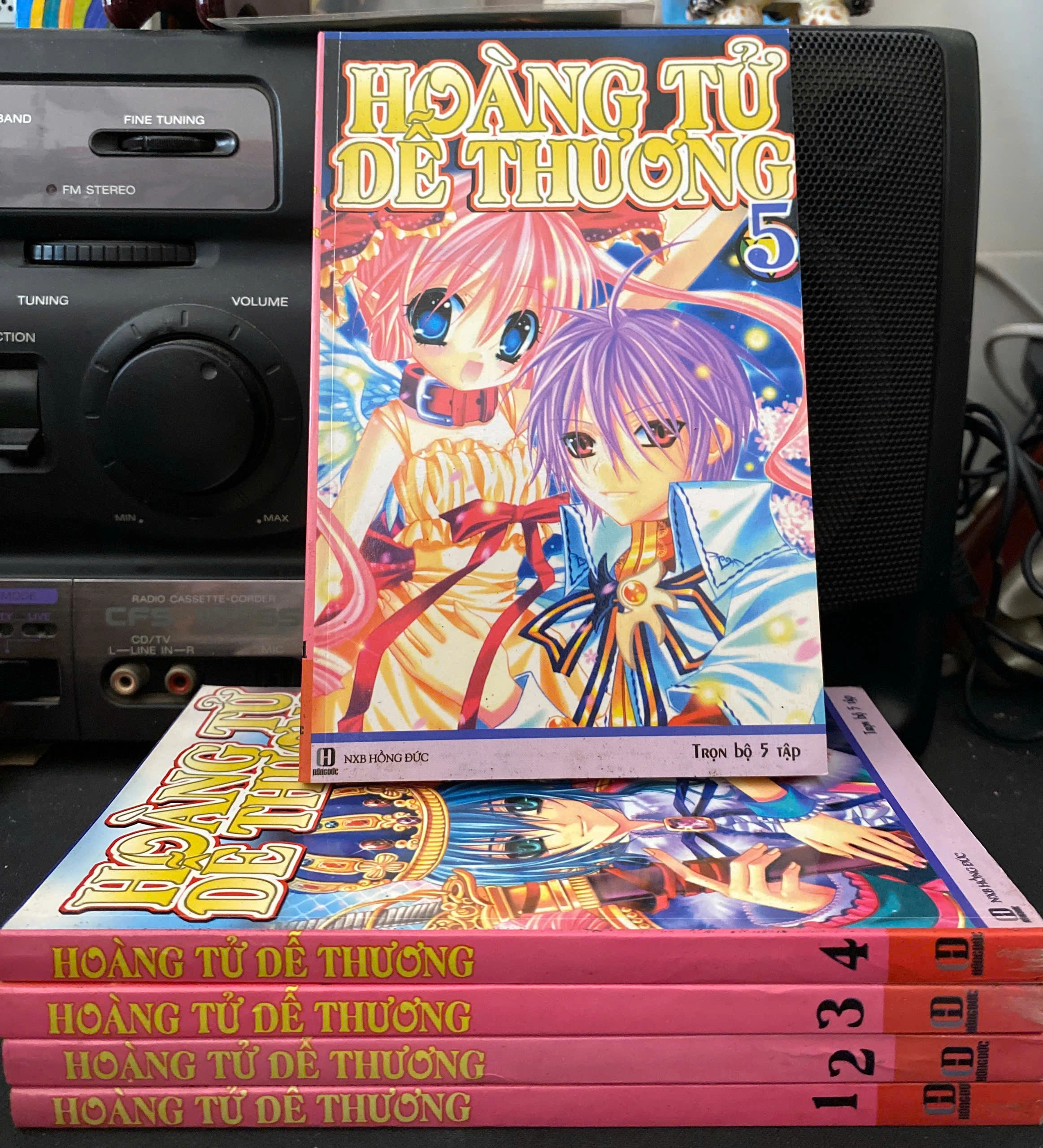 Hoàng Tử Dễ Thương by Không xác định - Sách Book Cover - Ngọc Hiển Books