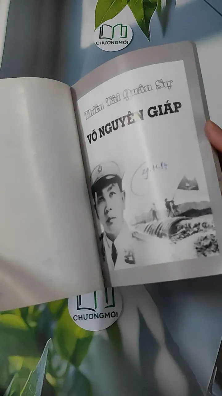 Thiên Tài Quân Sự Võ Nguyên Giáp - Huỳnh Uy Dũng 928561