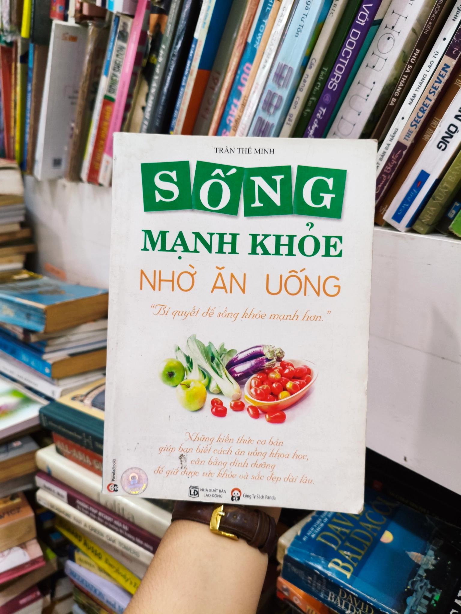 Sống mạng khoẻ nhờ ăn uống 🌱 by  - Sách Book Cover - Ngọc Hiển Books
