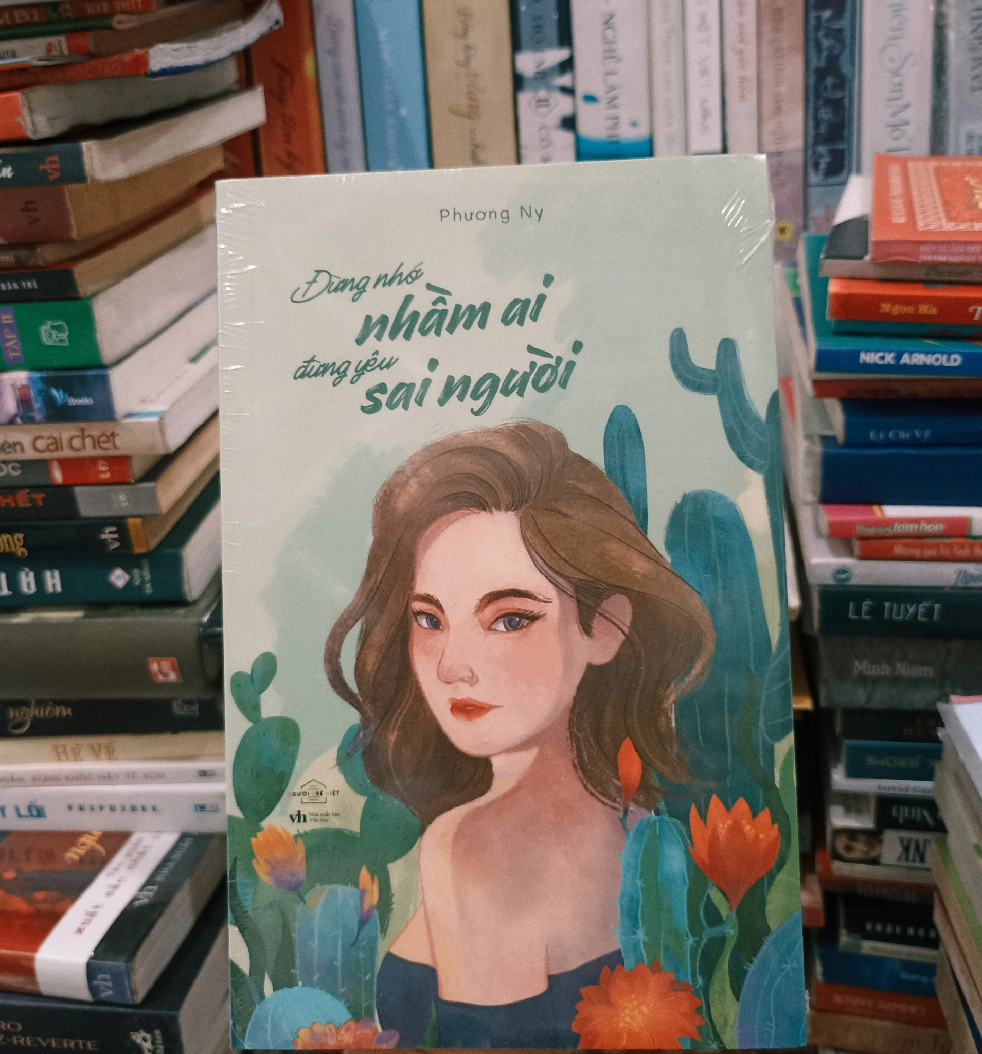Đừng nhớ nhầm ai đừng yêu sai người 🌻 by  - Sách Book Cover - Ngọc Hiển Books