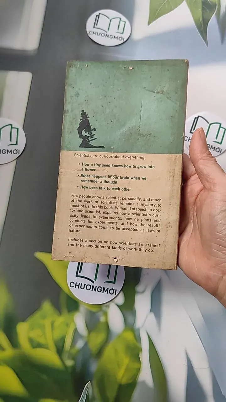 [MIỄN PHÍ BỌC SÁCH] [XƯA] Discoveries in Science: How They Are Made (Ladder Edition) (1965) - William Lotspeich 754450