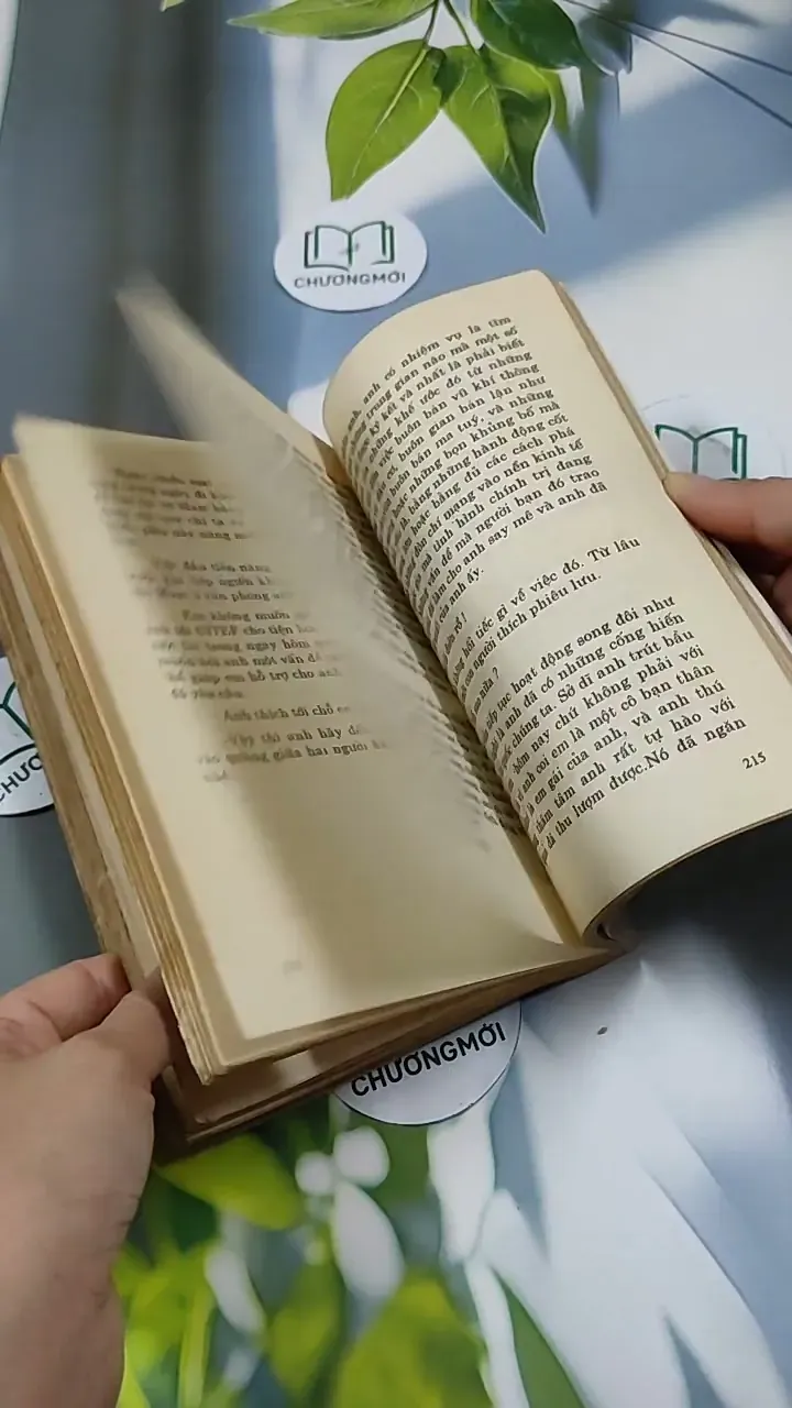 Nhà Nữ Ngoại Cảm Bất Hạnh - Guy Des Cars 713859