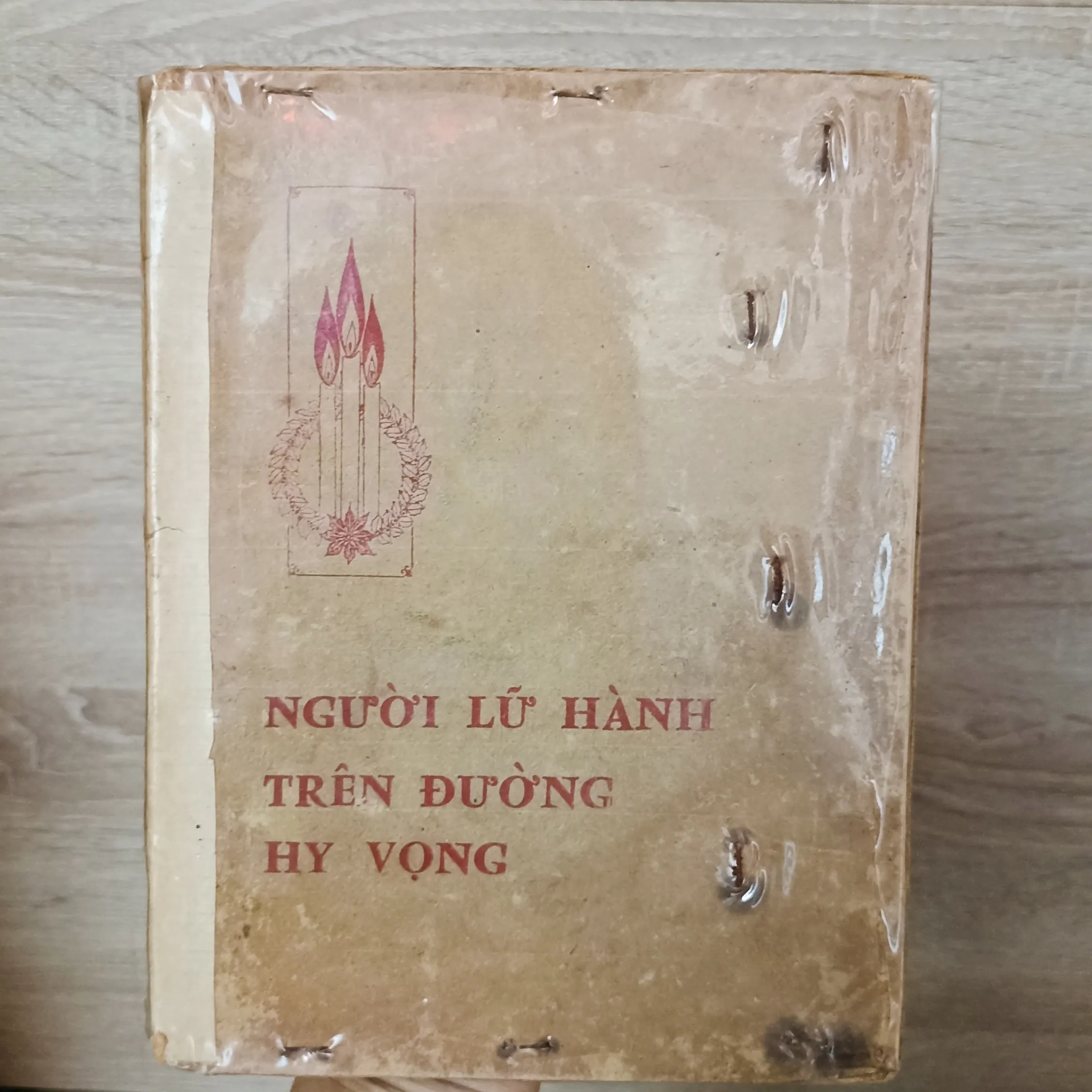Người lữ hành trên đường hy vọng 🌻 by  - Sách Book Cover - Ngọc Hiển Books