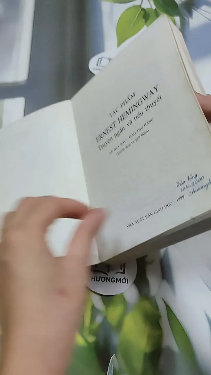 [MIỄN PHÍ BỌC SÁCH] Tác Phẩm Ernest Hemingway (Truyện ngắn và tiểu thuyết) - Ernest Hemin 744722