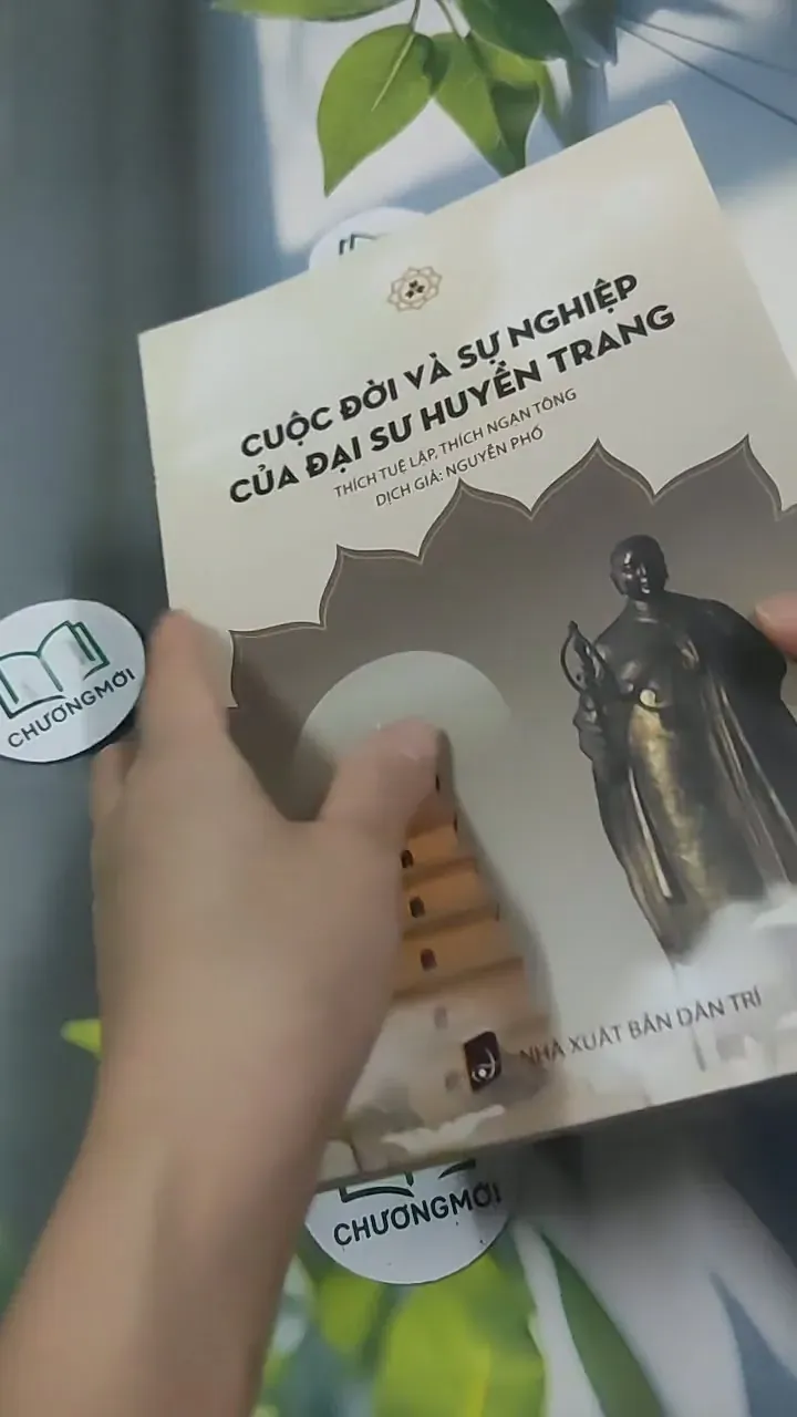 [MIỄN PHÍ BỌC SÁCH] Cuộc Đời Và Sự Nghiệp Của Đại Sư Huyền Trang (Có Chữ Ký Đại Đức Thích 715614