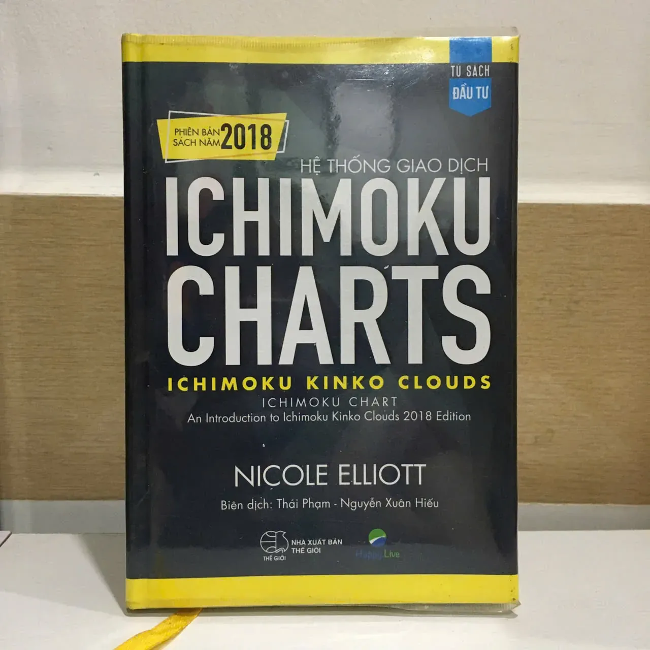 Hệ Thống Giao Dịch - ICHIMOKU CHARTS by  - Sách Book Cover - Ngọc Hiển Books