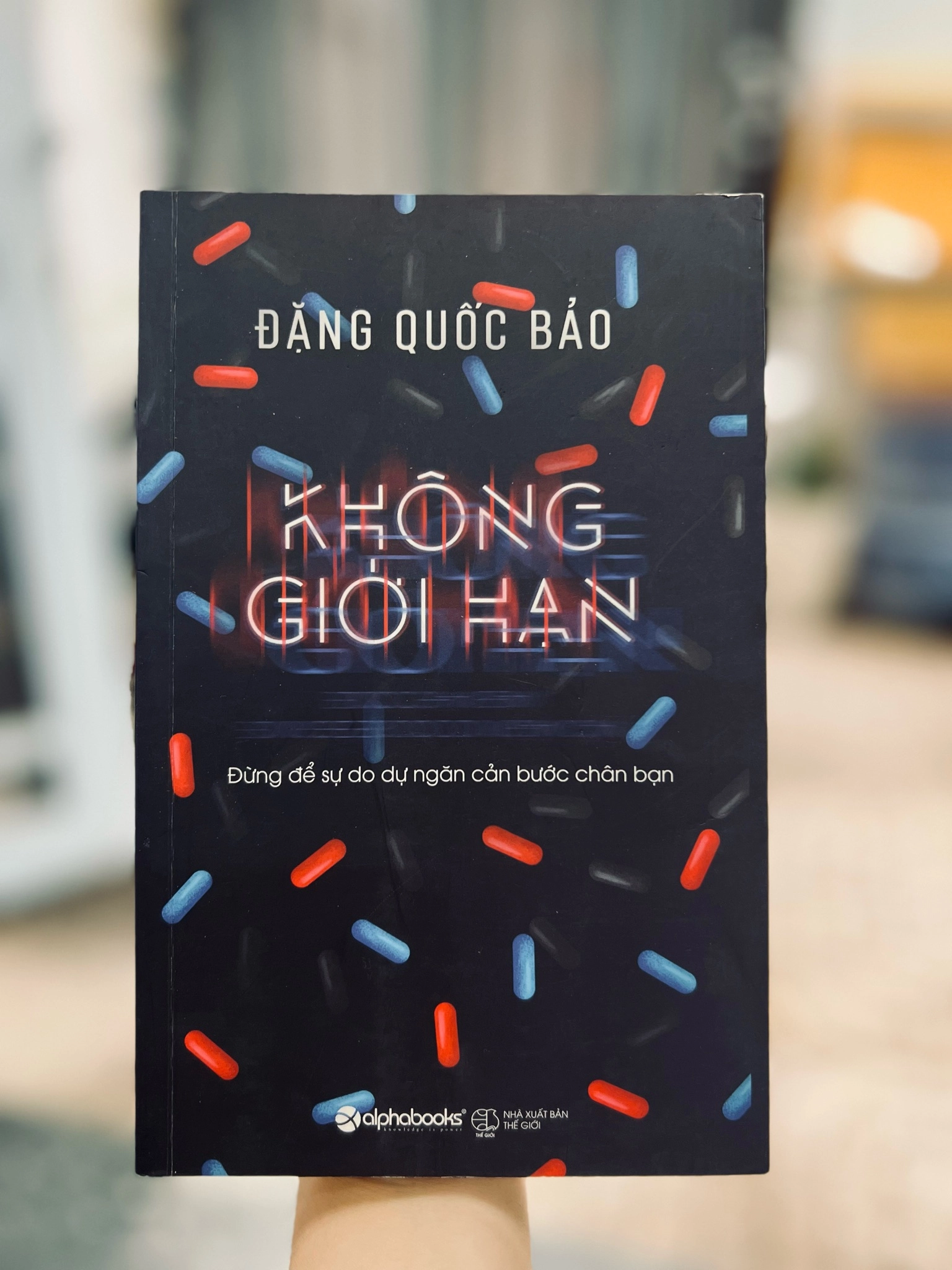 Không giới hạn - Đặng Quốc Bảo - mới 90% by  - Sách Book Cover - Ngọc Hiển Books