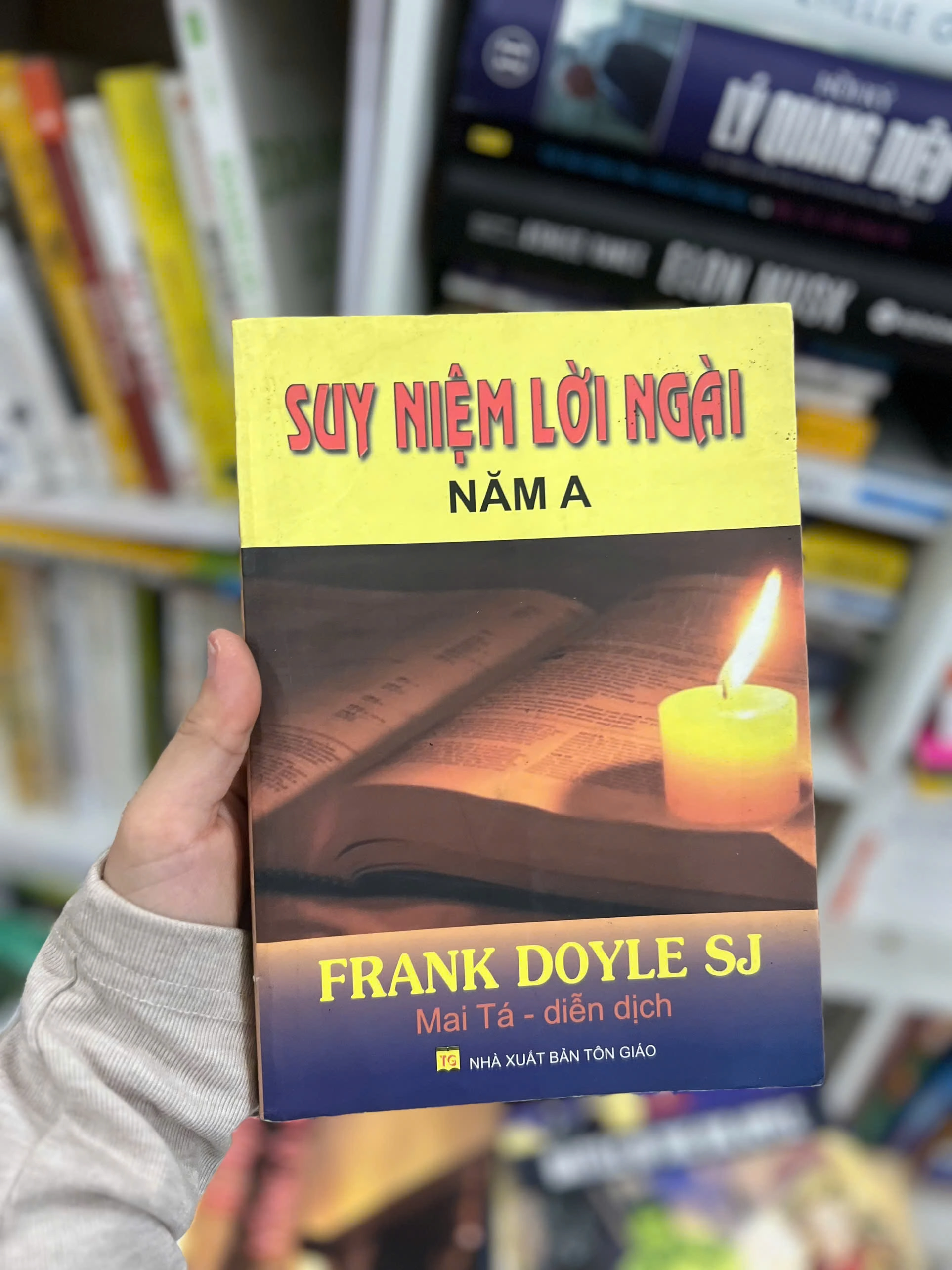 Suy Niệm Lời Ngài by  - Sách Book Cover - Ngọc Hiển Books
