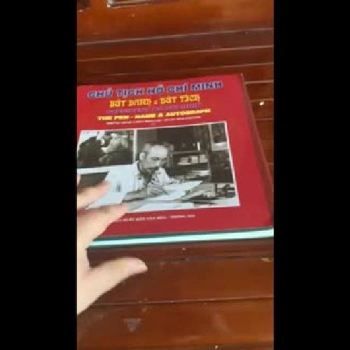 Chủ tịch Hồ Chí Minh - bút danh và bút tích