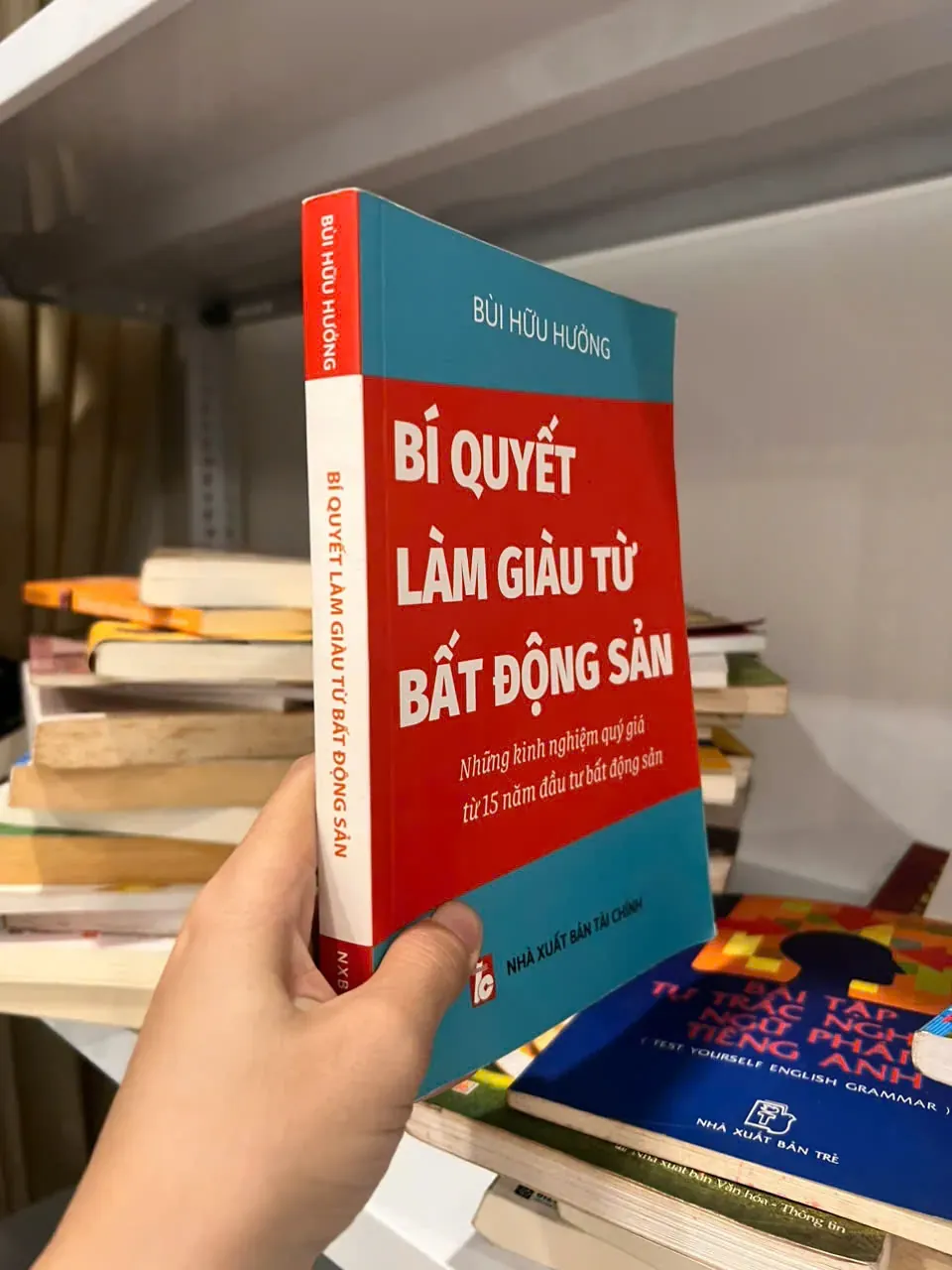 Bí Quyết Làm Giàu Từ Bất Động Sản by  - Sách Book Cover - Ngọc Hiển Books