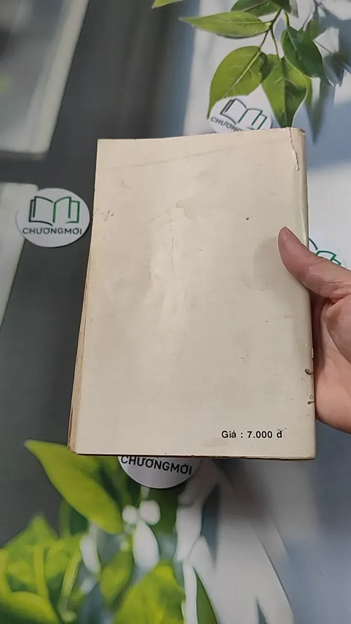 [MIỄN PHÍ BỌC SÁCH] [XƯA] Vị Thượng Khách Đến Paris Về Hà Nội (1991) - Nguyễn Thế Kỷ & Nguyễn Minh San 776061