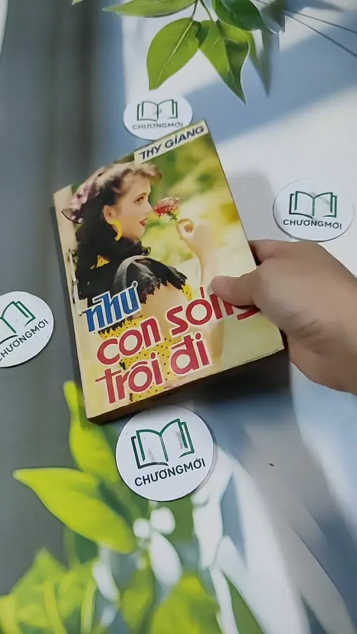 Như Con Sóng Trôi Đi - Thy Giang 713860