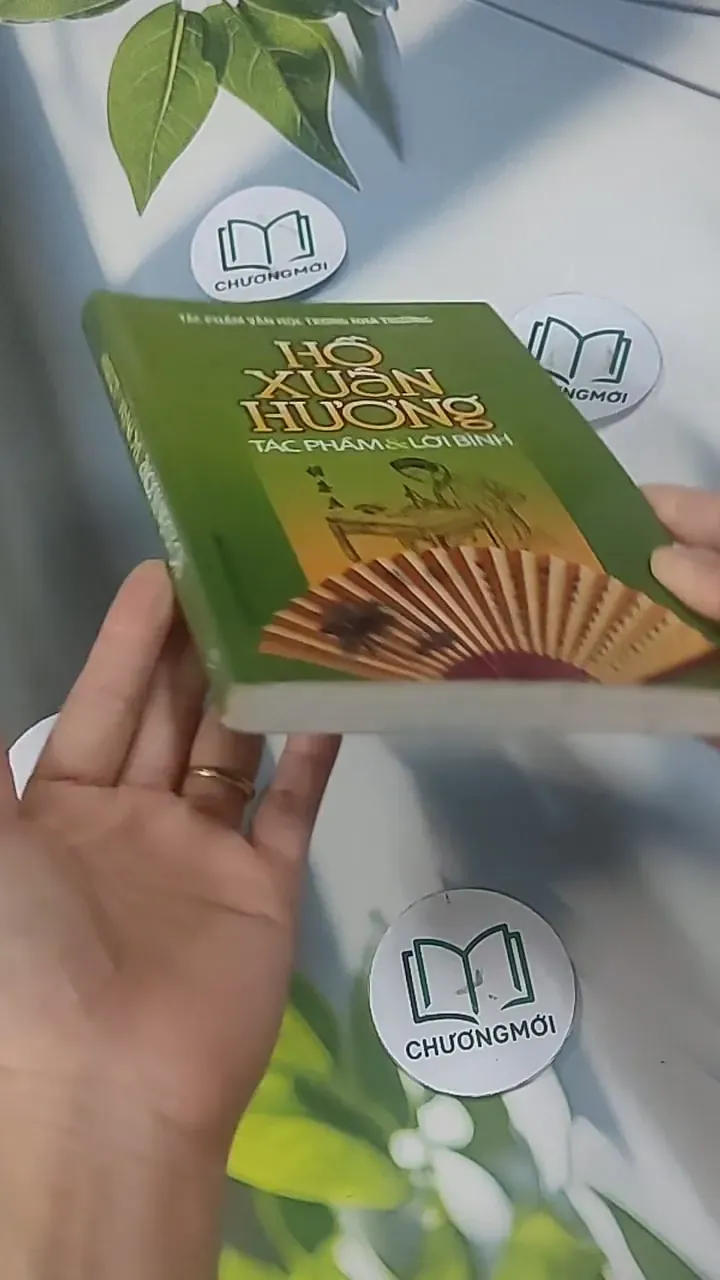Hồ Xuân Hương Tác Phẩm & Lời Bình - Hồ Xuân Hương 705567