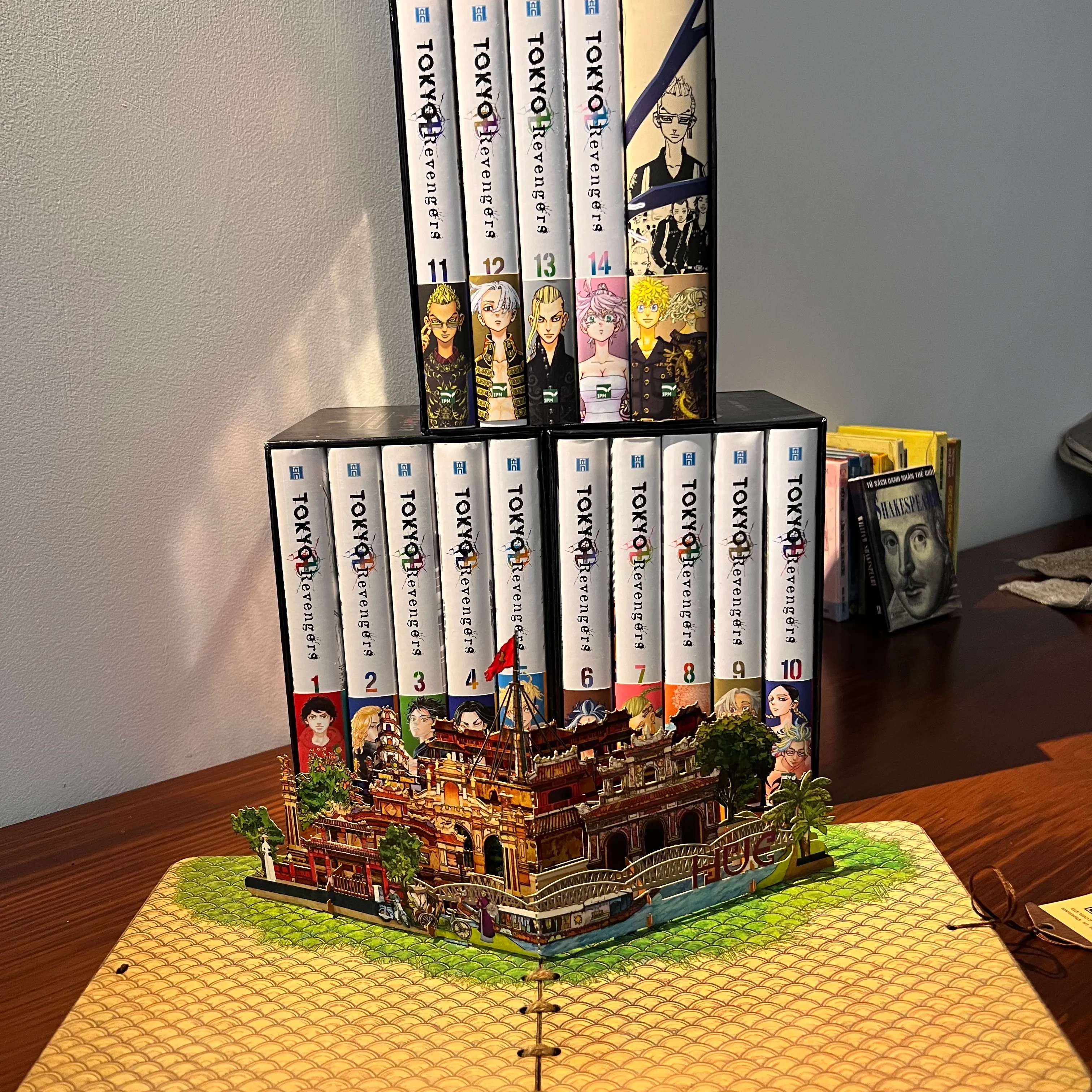 Truyện - Tokyo Revengers trọn bộ 15 tập (Bản đặc biệt nguyên seal full quà) by  - Sách Book Cover - Ngọc Hiển Books