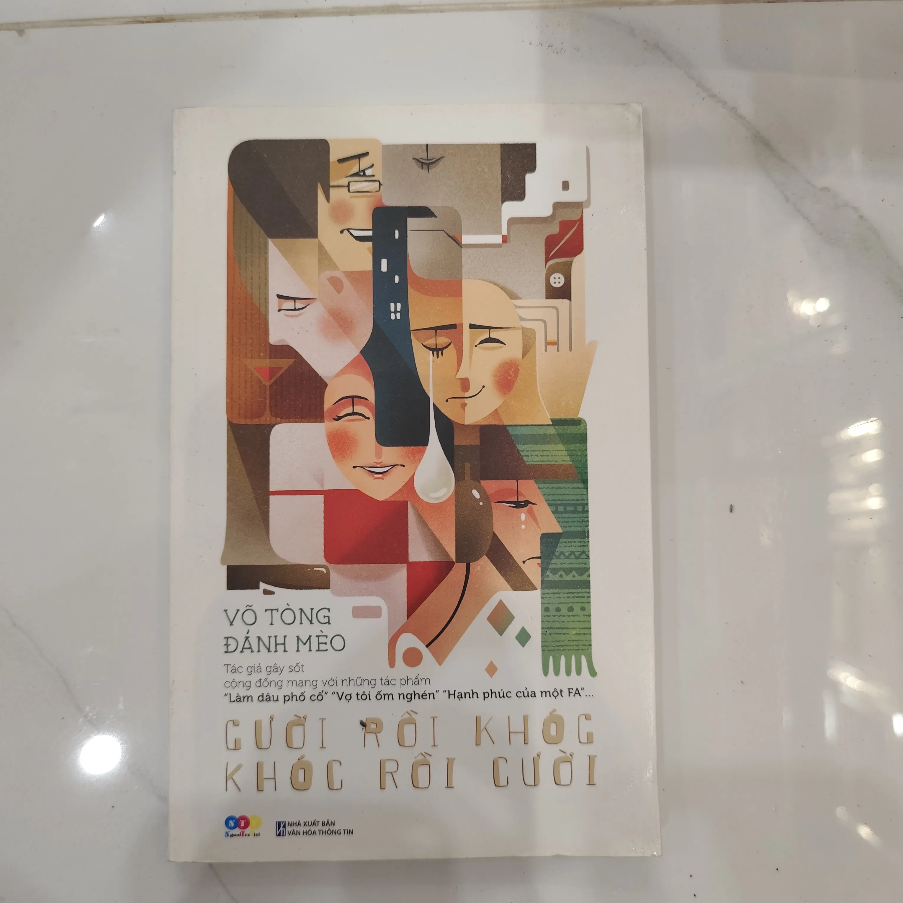 Cười rồi khóc khóc rồi cười by  - Sách Book Cover - Ngọc Hiển Books