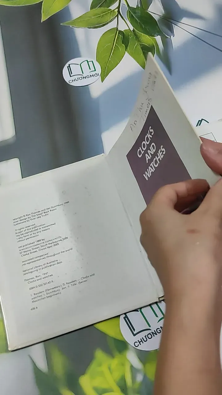 Clocks and Watches - Ron Thomas & Jan Stutchbury 750834