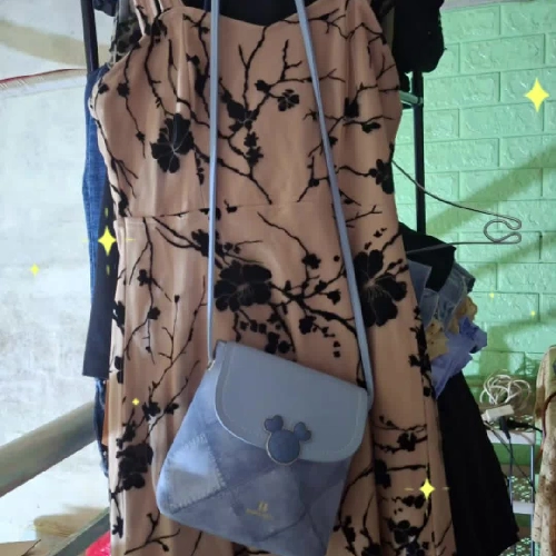 Dọn tủ dọn nhà ai cần thì nhắn tin cho mình nhe