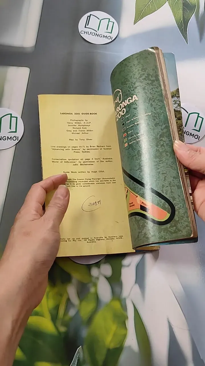 [MIỄN PHÍ BỌC SÁCH] [XƯA] Taronga Zoo Guide (1959) 754439