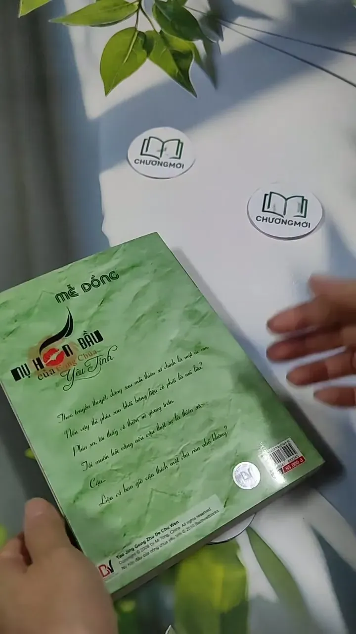 Nụ Hôn Đầu Của Công Chúa Yêu Tinh - Mễ Đồng 707321