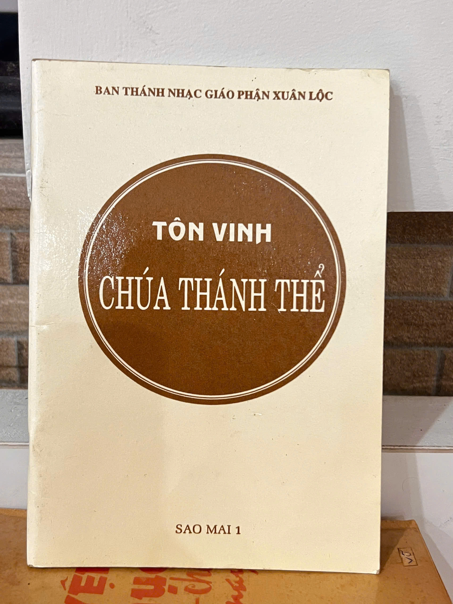 Tôn Vinh Chúa Thánh Thể by  - Sách Book Cover - Ngọc Hiển Books