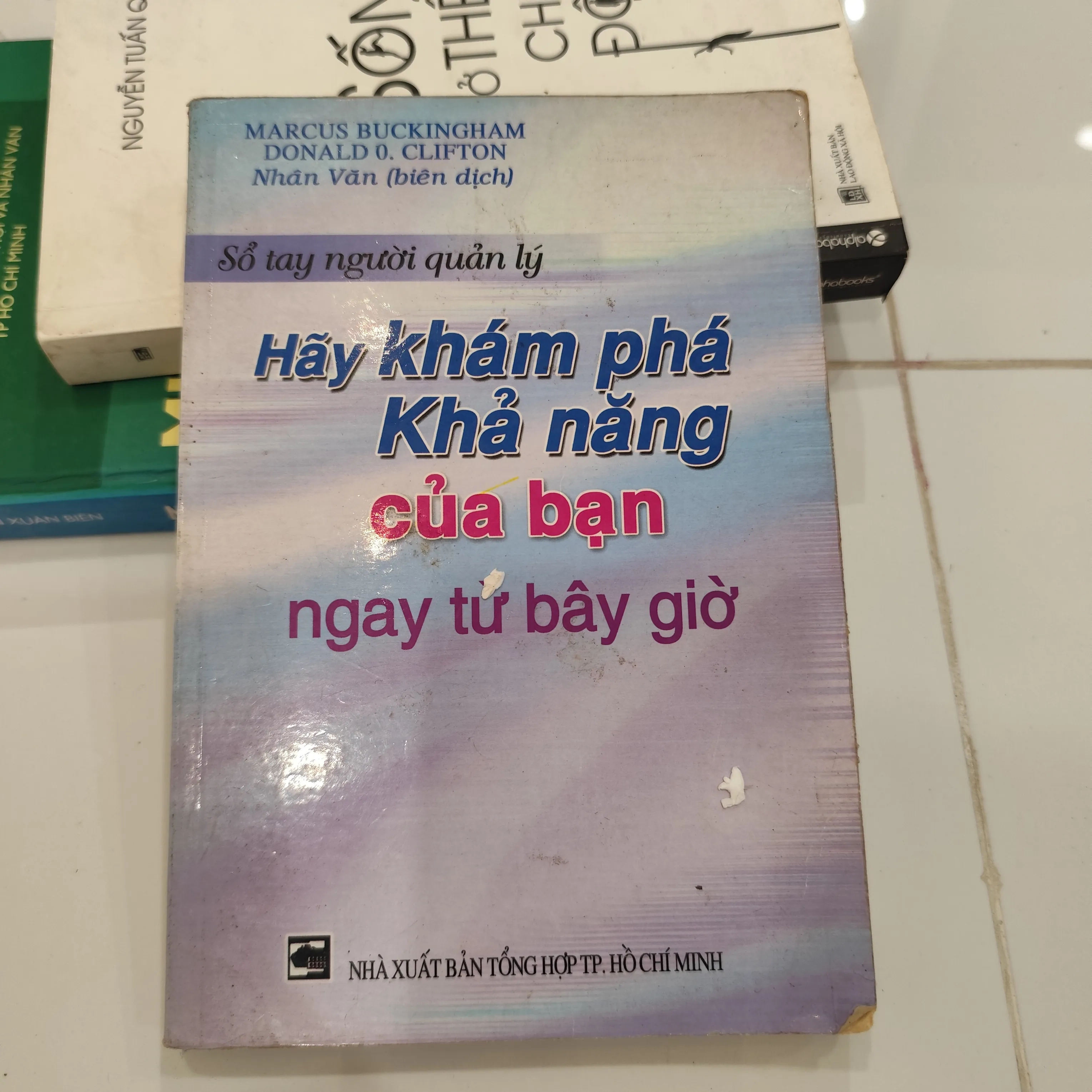 Hãy khám phá Khả năng của bạn ngay từ bây giờ. by  - Sách Book Cover - Ngọc Hiển Books