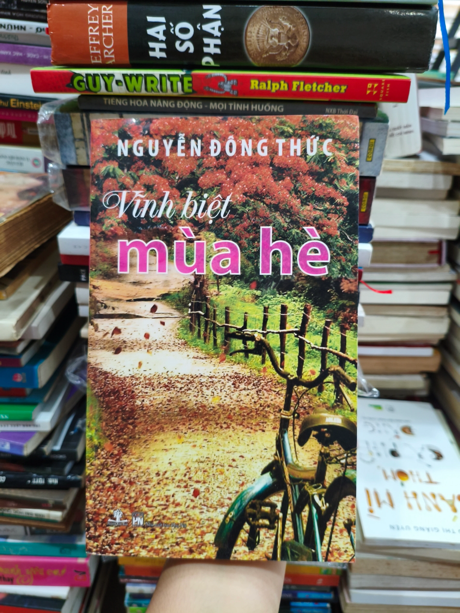 Vĩnh biệt mùa hè 🌱 by  - Sách Book Cover - Ngọc Hiển Books