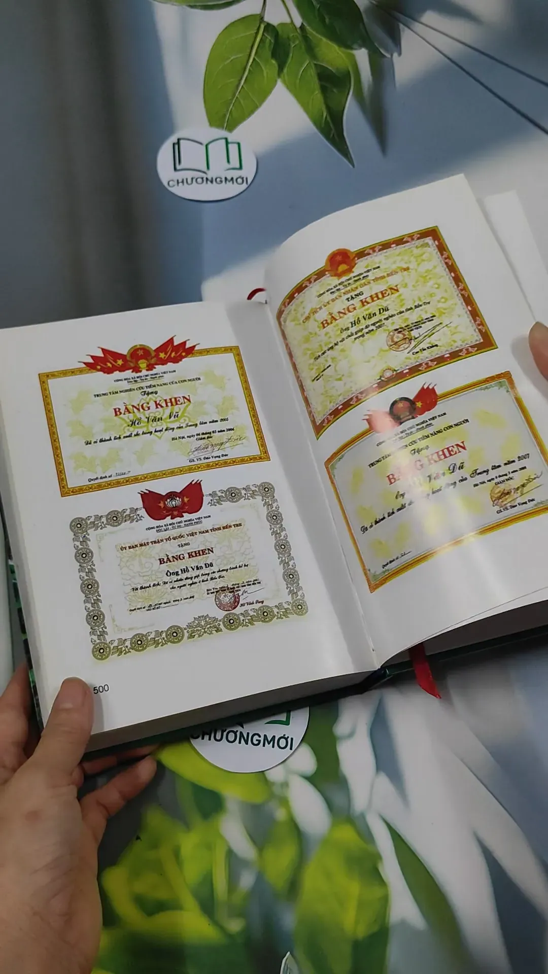 Người Chỉ Đường Đi Tìm Hài Cốt Mất Tích - Hồ Văn Dũ 750280