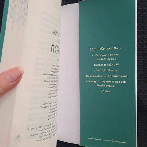 Những ngày thứ ba với thầy Morrie
( dành cho lứa tuổi 10+)
- Mitch Albom