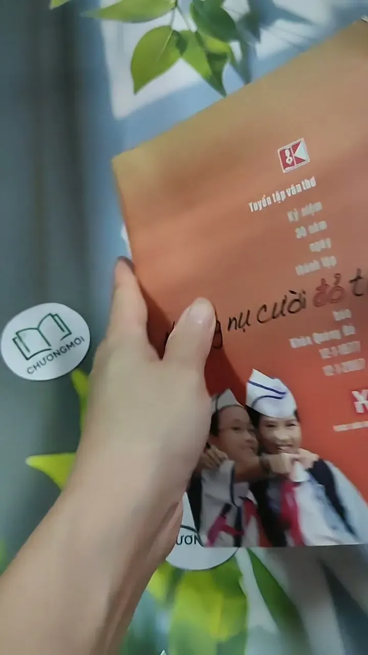 Tuyển Tập Thơ: Những Nụ Cười Đỏ Thắm (Kỷ Niệm 30 Năm Ngày Thành Lập Báo Khăn Quàng Đỏ) 707256