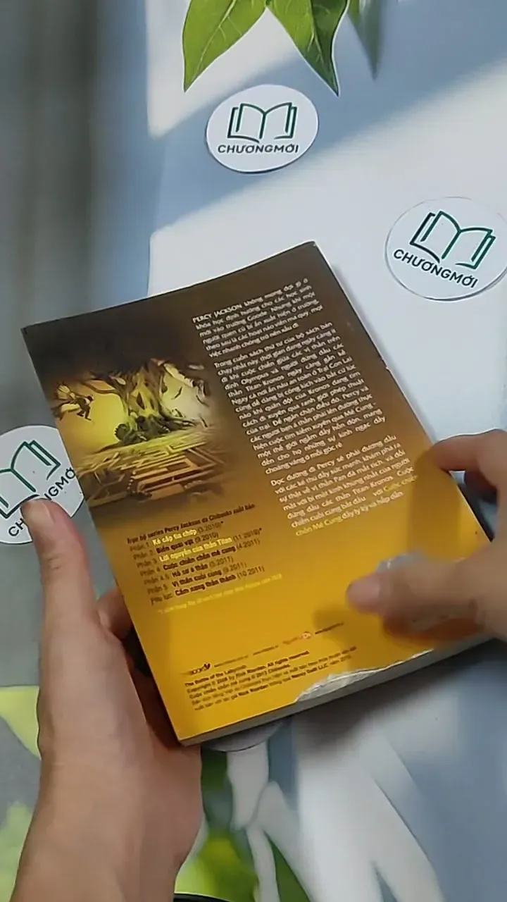 Cuộc chiến chốn Mê Cung - Phần 4 - Series Percy Jackson và các vị thần trên đỉnh Olympus  698610