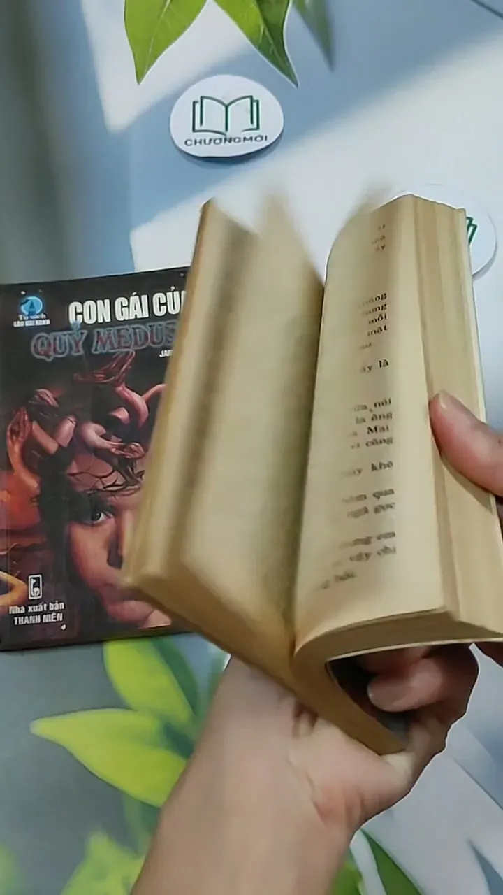 Combo Truyện: Ánh Lửa Vườn Khuya, Con Gái Của Quỷ Medusa 703129