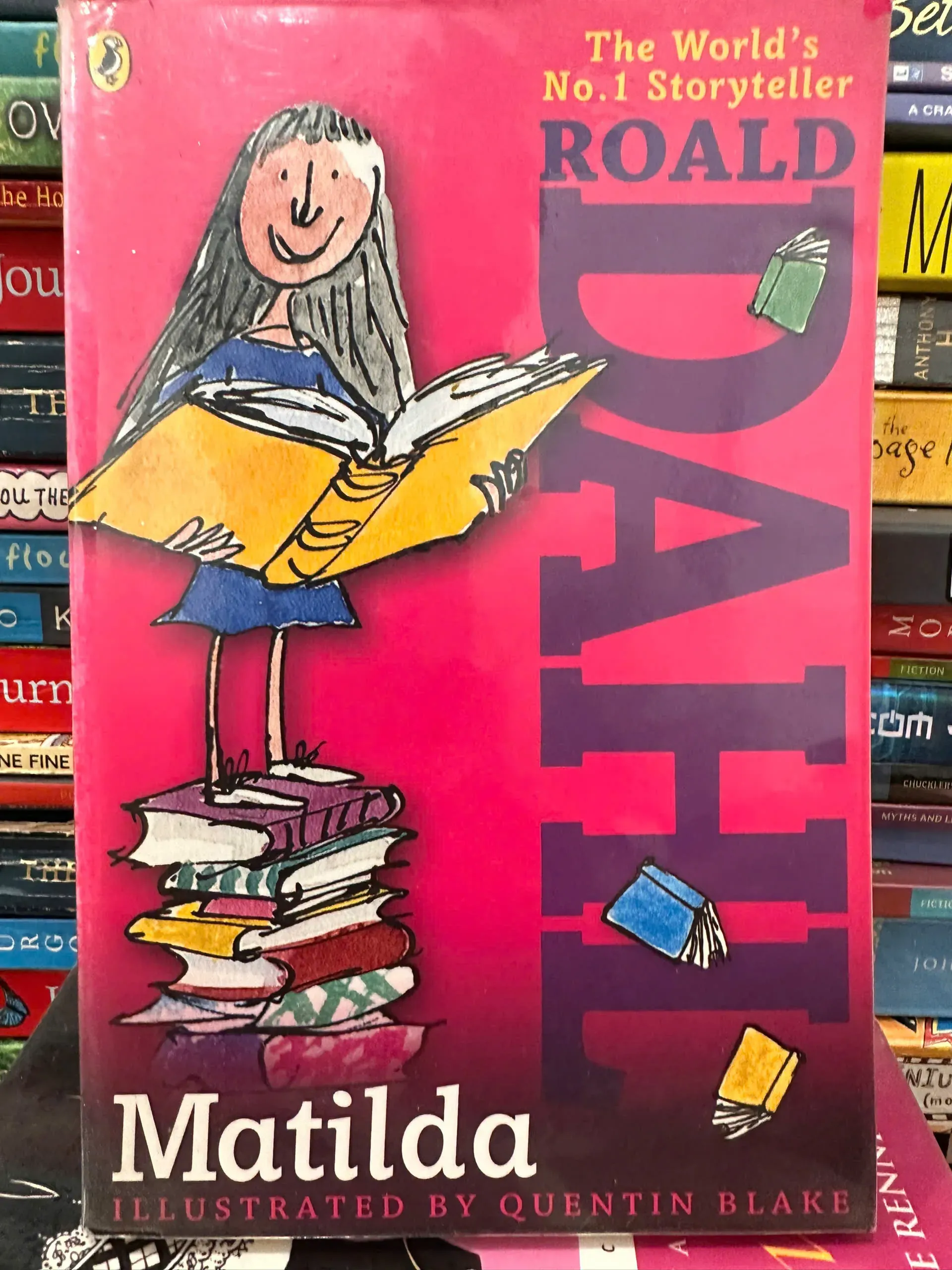 Matilda by British author Roald Dahl by  - Sách Book Cover - Ngọc Hiển Books