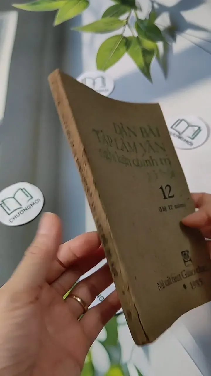 Dàn bài tập làm văn nghị luận chính trị xã hội 12 - Đỗ Quang Lưu 713805