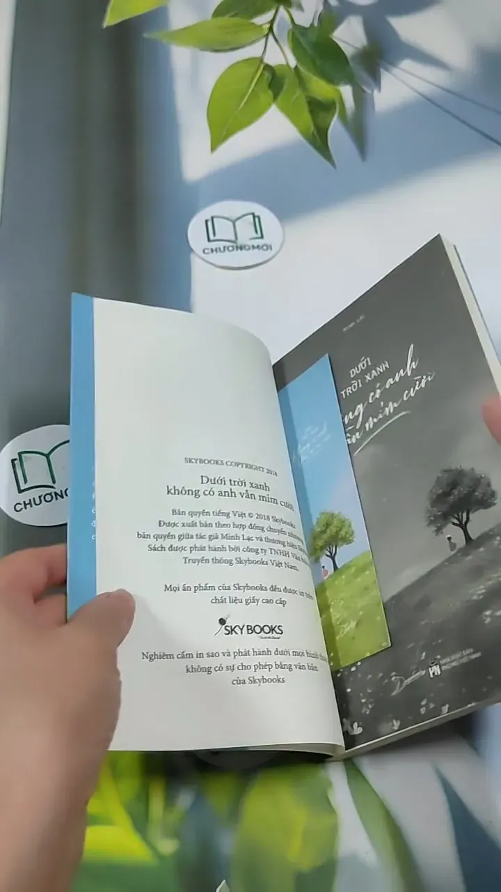 Dưới Trời Xanh Không Có Anh Vẫn Mỉm Cười - Minh Lạc 705670