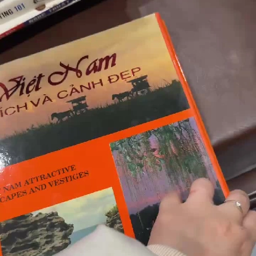 VIỆT NAM DI TÍCH VÀ CẢNH ĐẸP (VIET NAM ATTRACTIVE LANDSCAPES AND VESTIGES)- K3