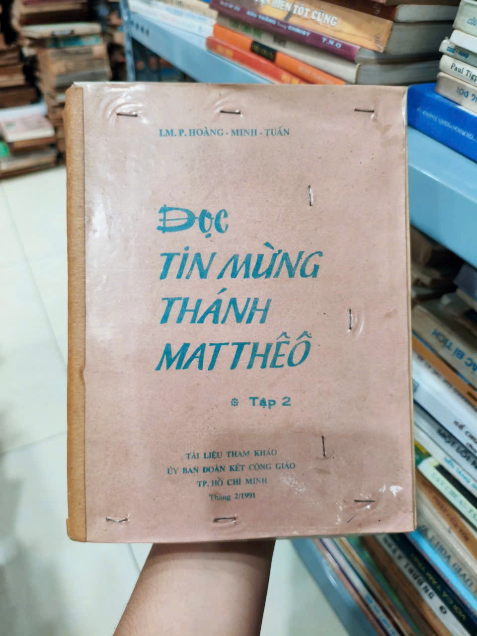 Đọc Tin Mừng theo Thánh Matthêuô by Etienne Charpentier - Sách Book Cover - Ngọc Hiển Books