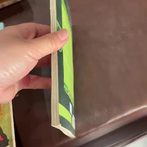 Sách Vi Sinh Vật: Thế Giới Nhỏ Bé Của Những Sinh Vật Tí Xíu - NXB Trẻ- K4