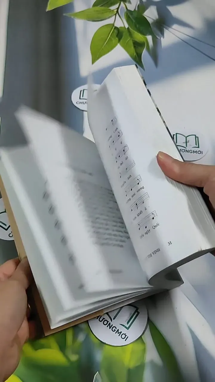 Hương Đời - Thơ Văn Kỷ Niệm 705737