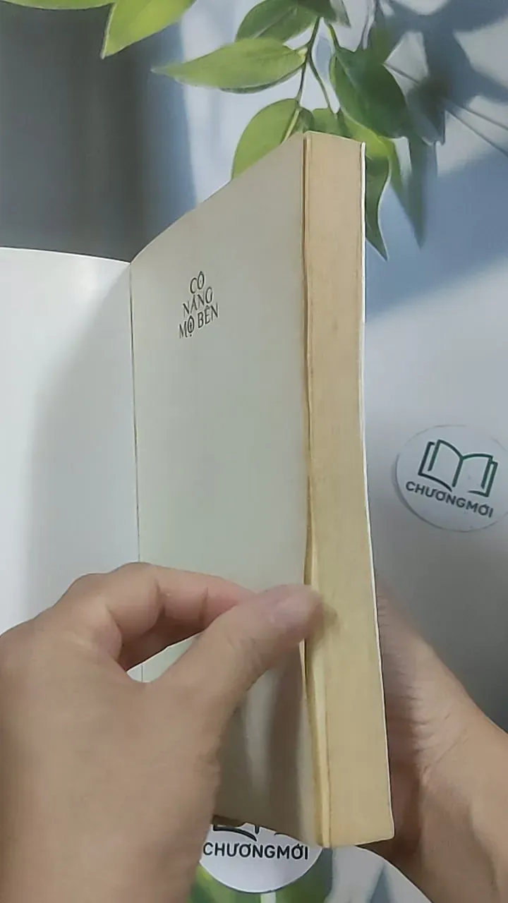 Cô nàng mộ bên - Katarina Mazetti 688632