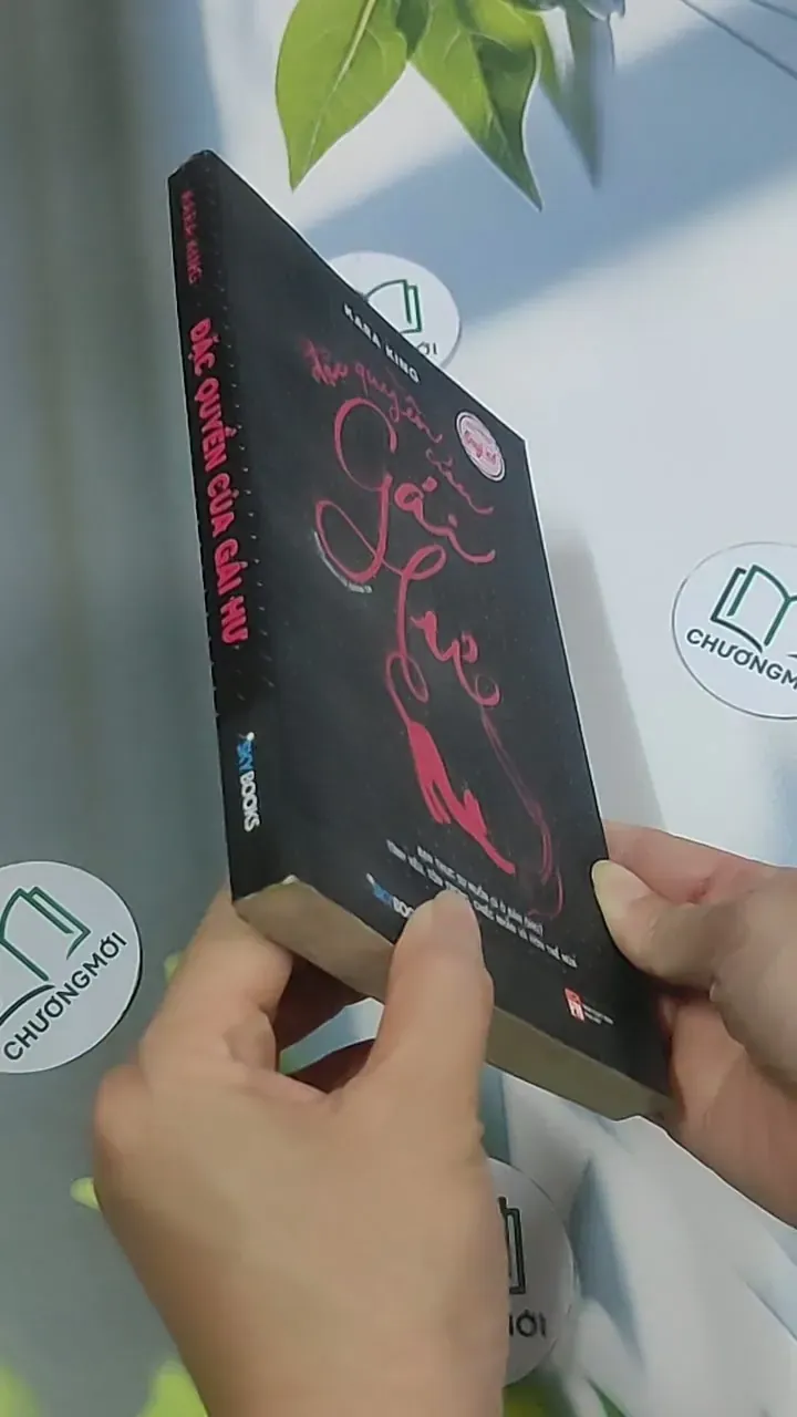 Đặc quyền của gái hư - Kara King 694980