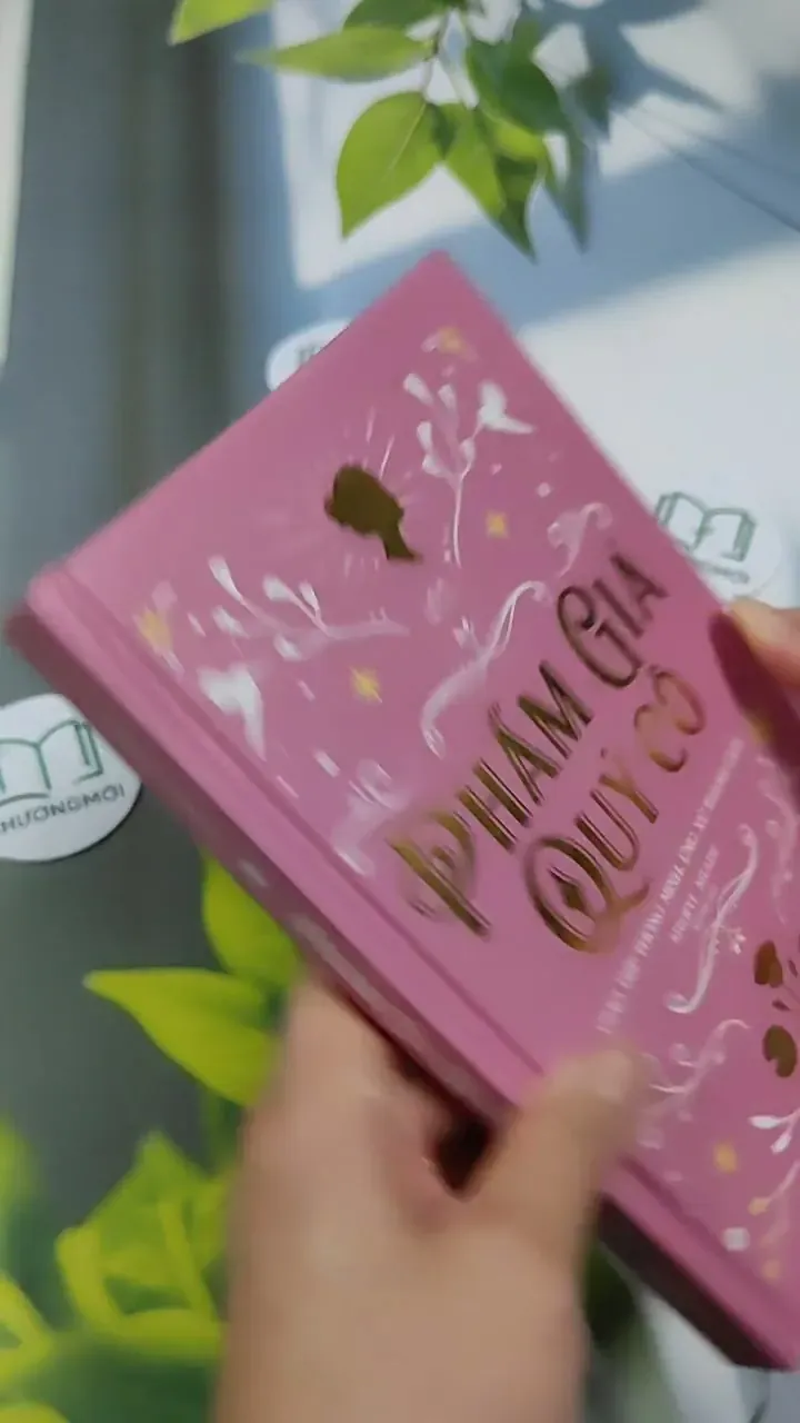 Phẩm Giá Quý Cô - Sheryl Shade 705712